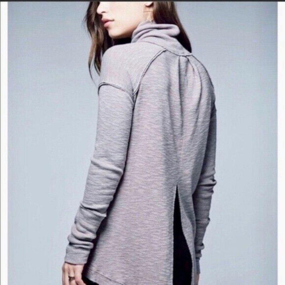Free People We The Free  Sweater Turtleneck Top Gray Size XS Light Green.